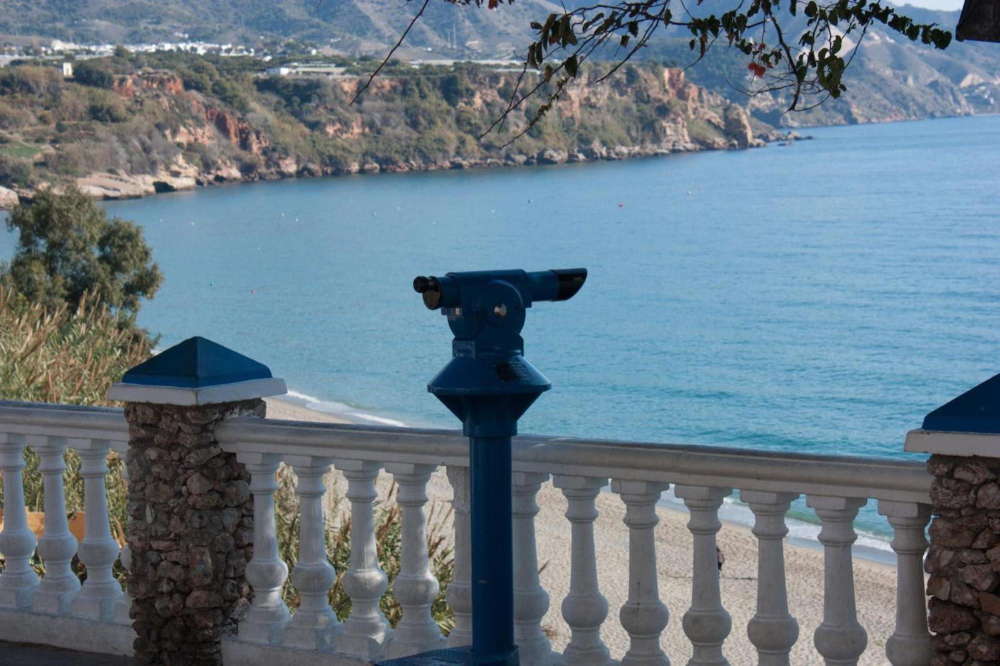 Apartamento En El Centro De Nerja By At Home Costa Del Sol Luaran gambar