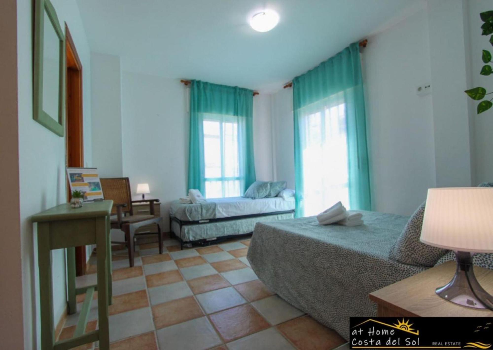 Apartamento En El Centro De Nerja By At Home Costa Del Sol Luaran gambar
