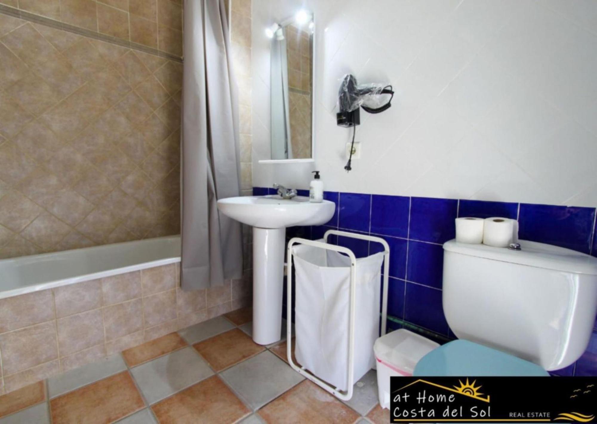 Apartamento En El Centro De Nerja By At Home Costa Del Sol Luaran gambar