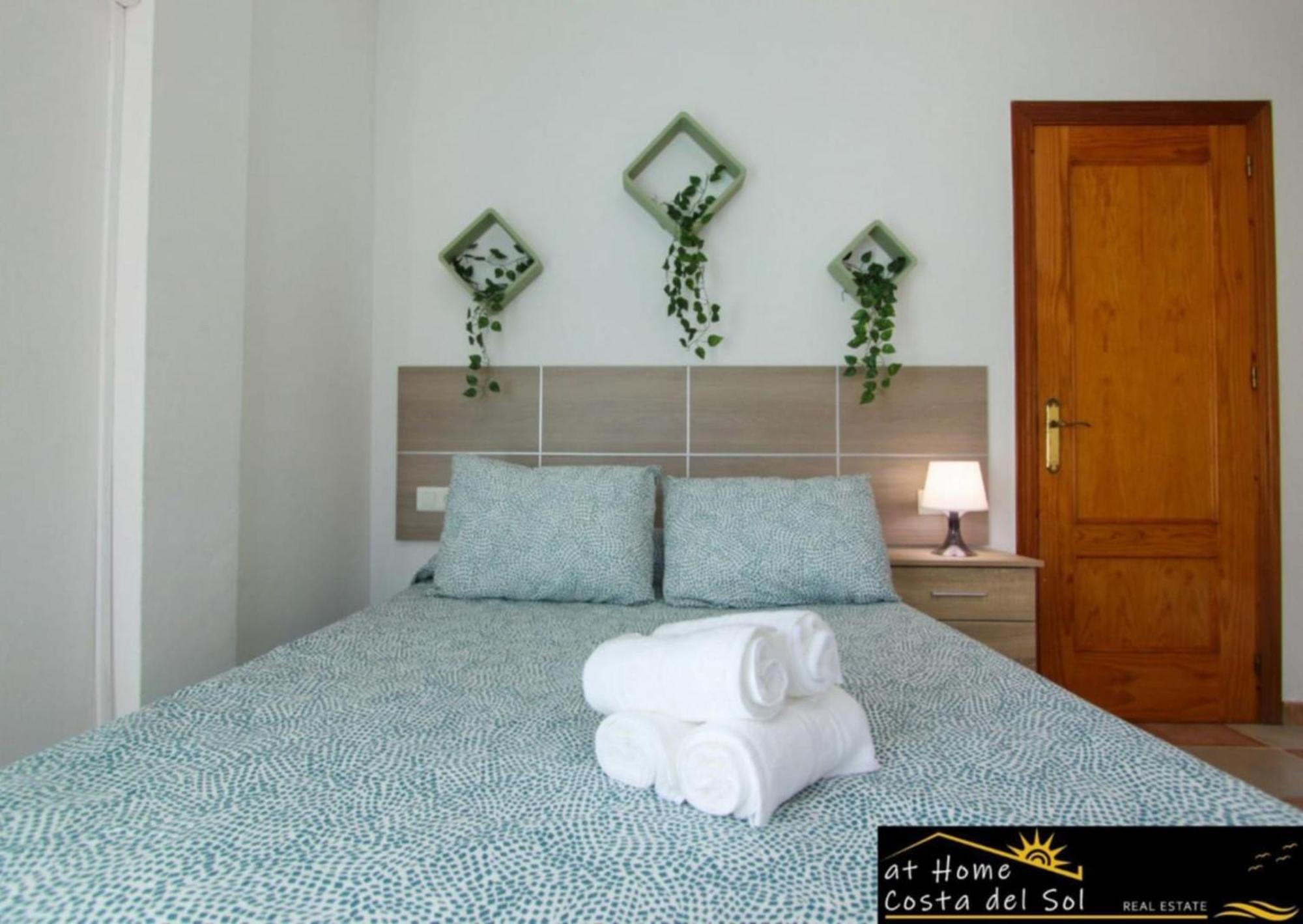 Apartamento En El Centro De Nerja By At Home Costa Del Sol Luaran gambar