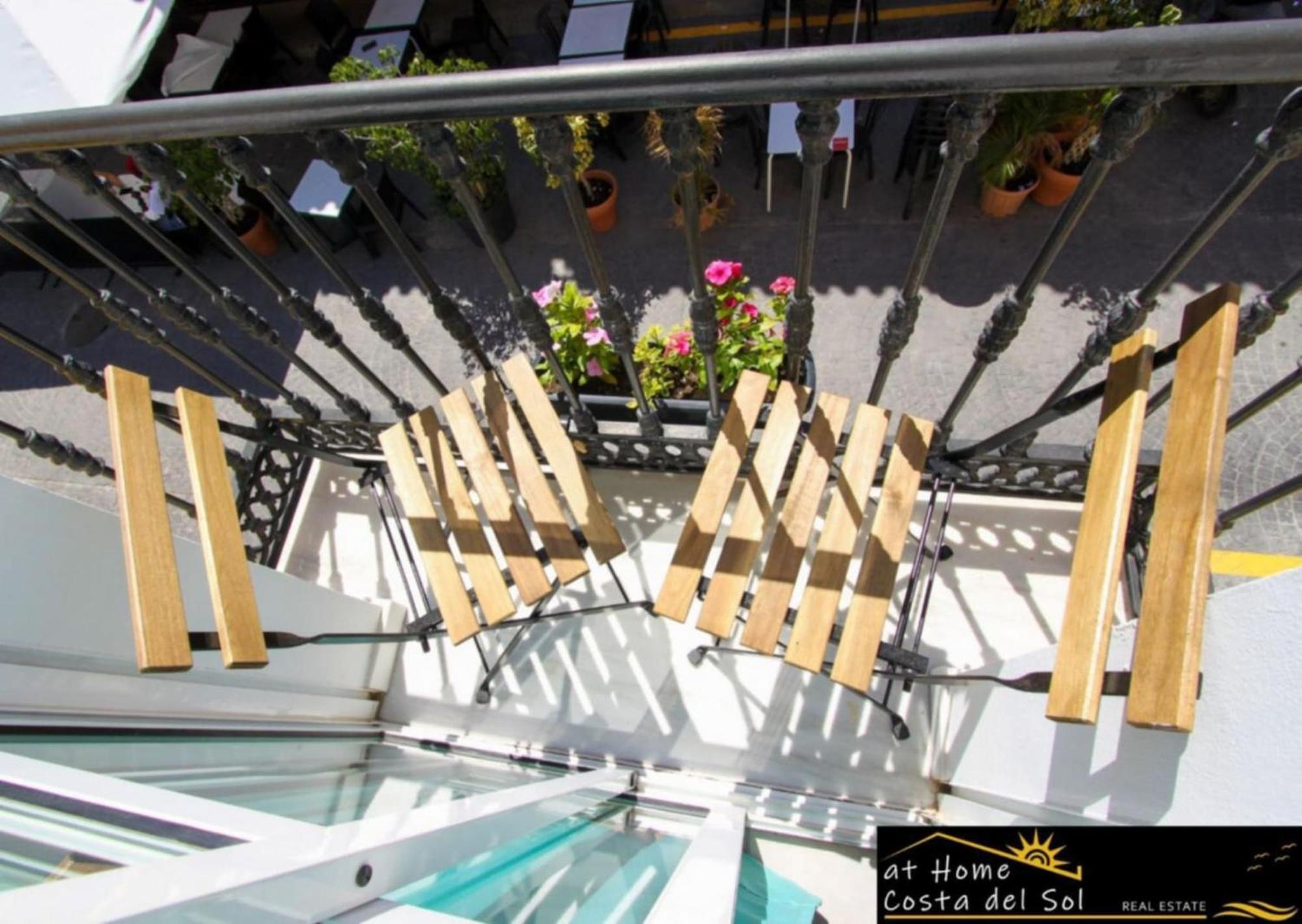 Apartamento En El Centro De Nerja By At Home Costa Del Sol Luaran gambar
